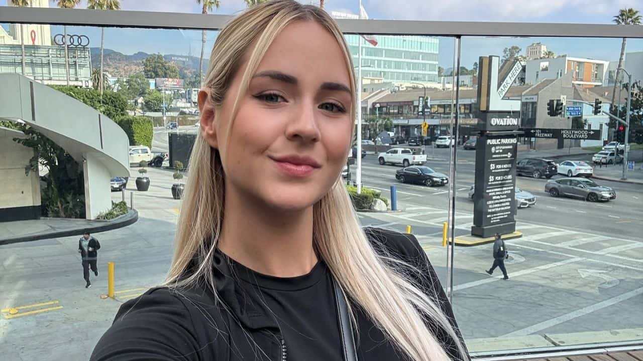 Lara Lane | Bio, Wiki, Age, Height, Net Worth, Dating, Facts