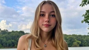 Zooe Moore: Bio, Wiki, Age, Height, Net Worth, Dating, Facts