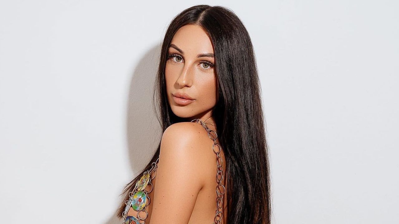 Juicy Alison | Bio, Wiki, Age, Height, Net Worth, Dating, Facts