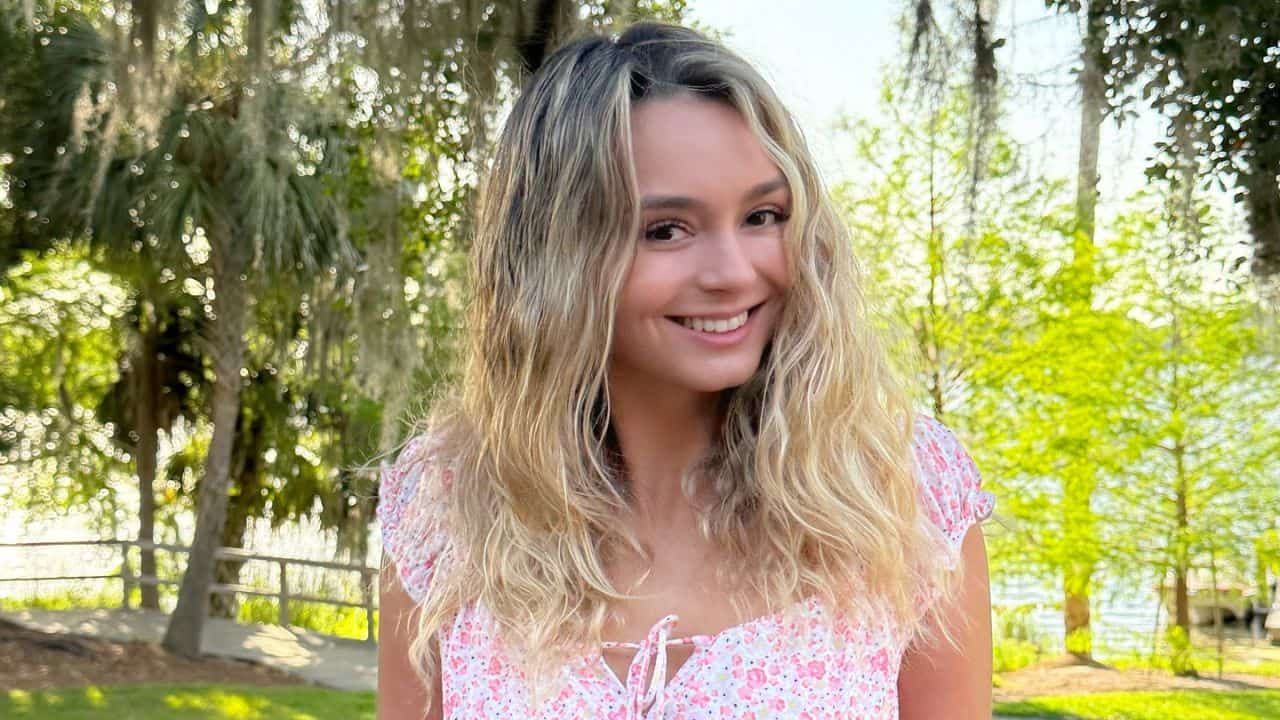 Kirstentoosweet | Bio, Wiki, Age, Height, Net Worth, Dating, Facts