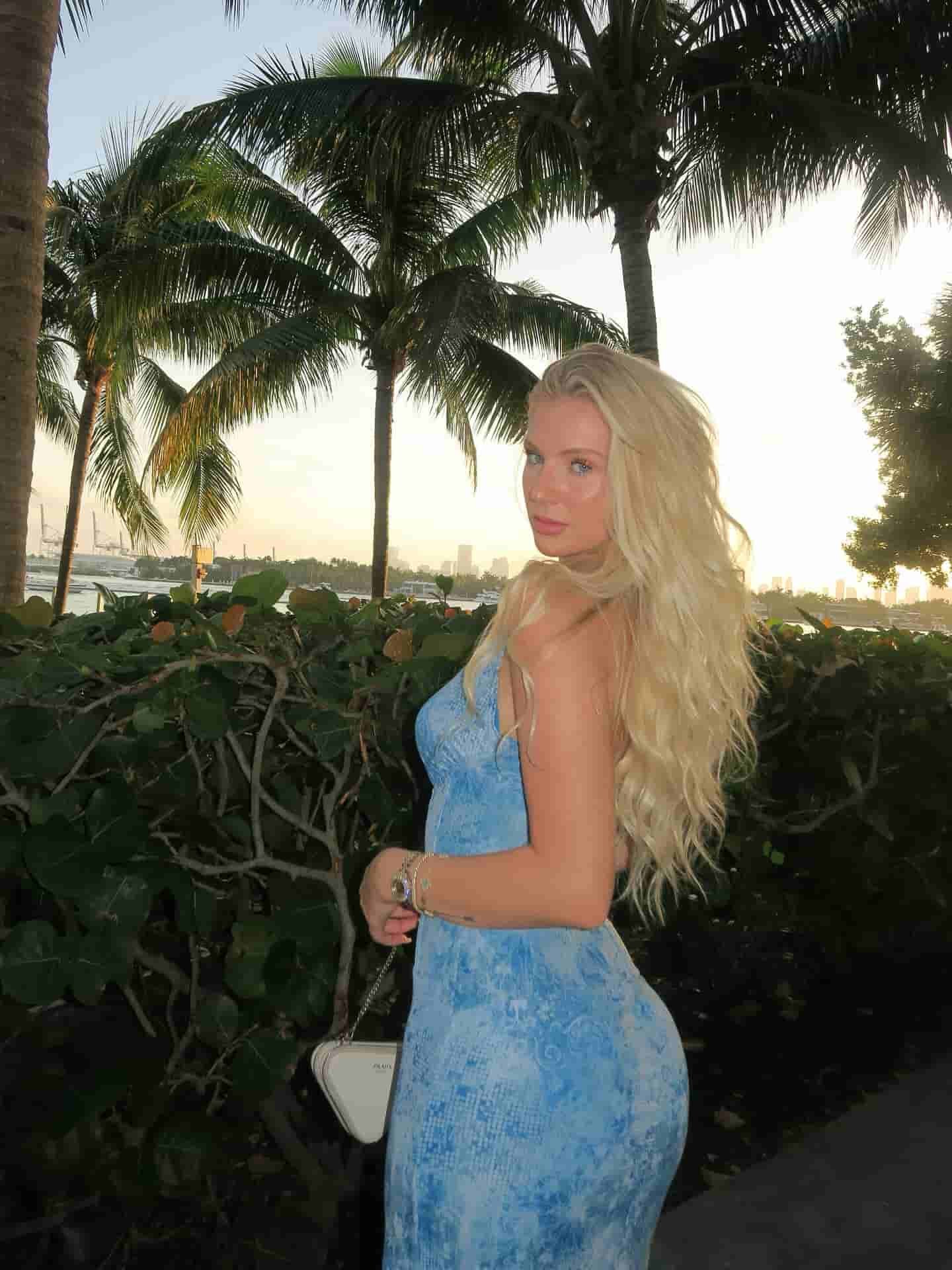 Alexis Clark | Bio, Wiki, Age, Height, Net Worth, Dating, Trivia