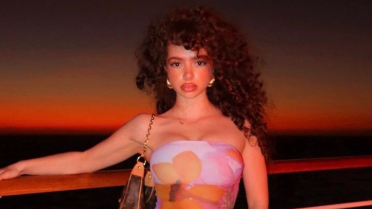 Demitra Kalogeras | Bio, Wiki, Age, Height, Net Worth, Relationships, Trivia
