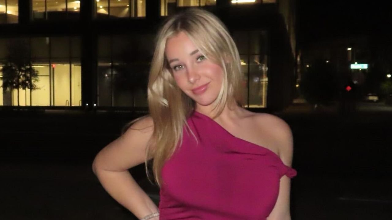 Ashley Rey | Bio, Wiki, Age, Height, Net Worth, Dating, Trivia