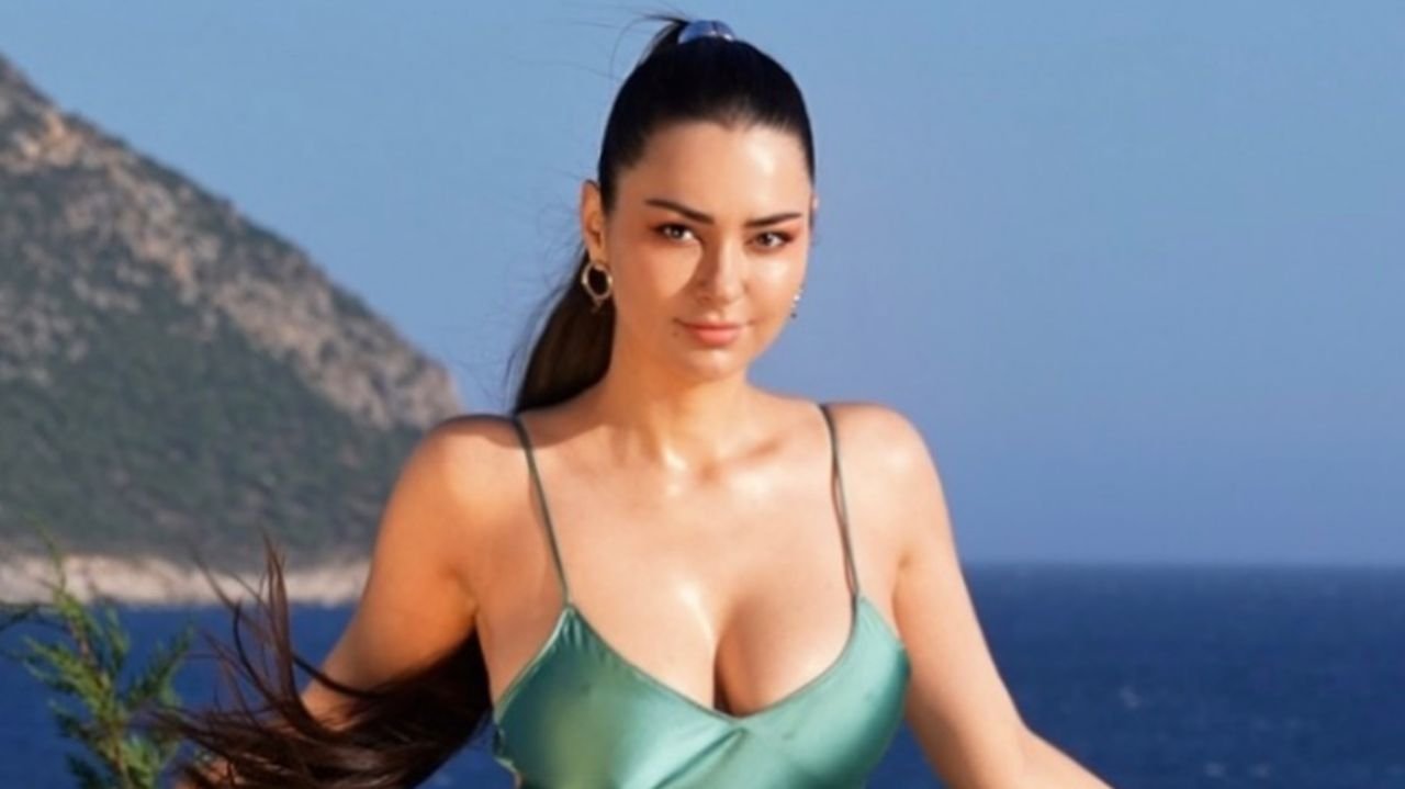 Helga Lovekaty | Bio, Wiki, Age, Height, Net Worth, Dating, Trivia