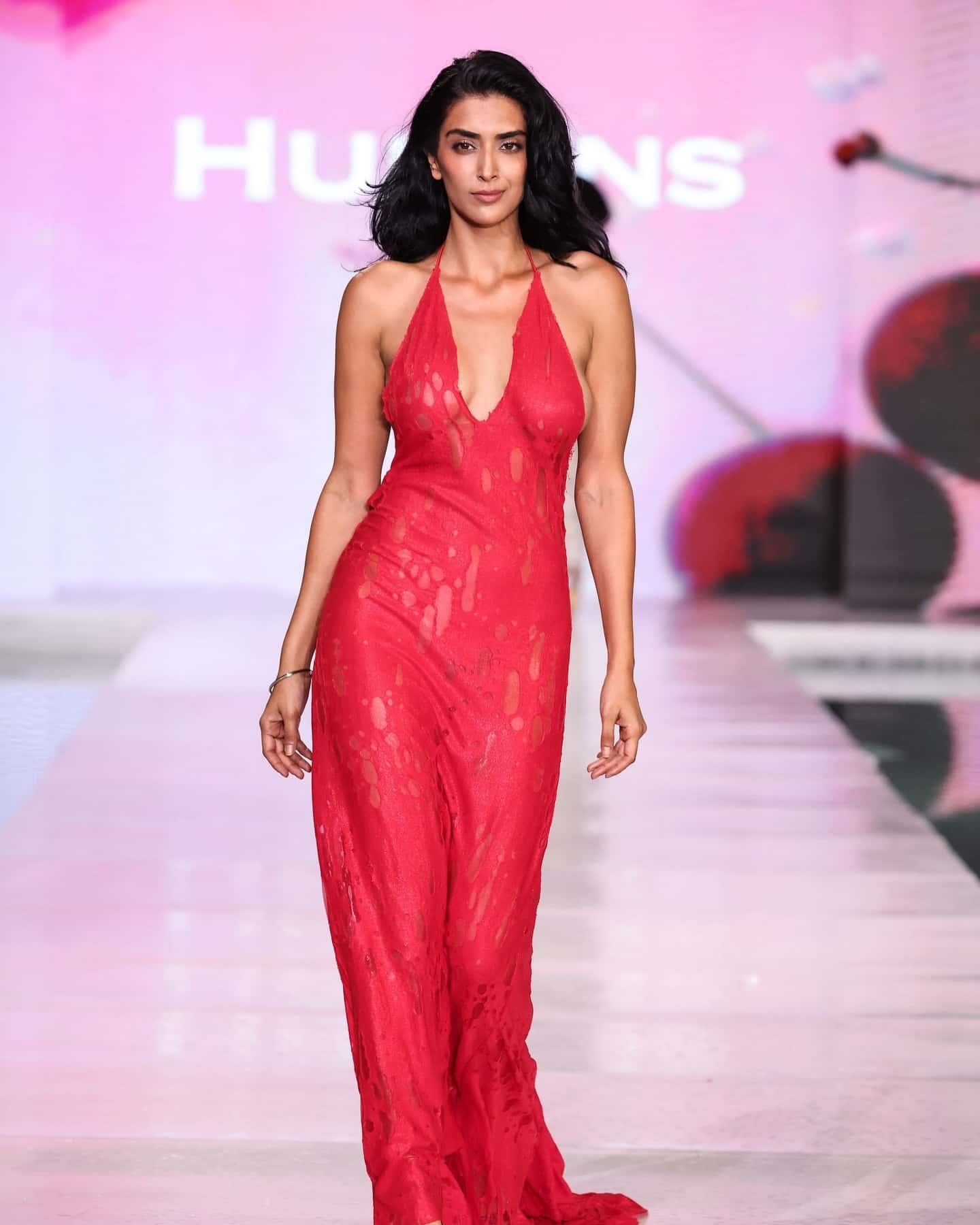 Jaskiran Kaur | Bio, Wiki, Age, Height, Net Worth, Dating, Trivia