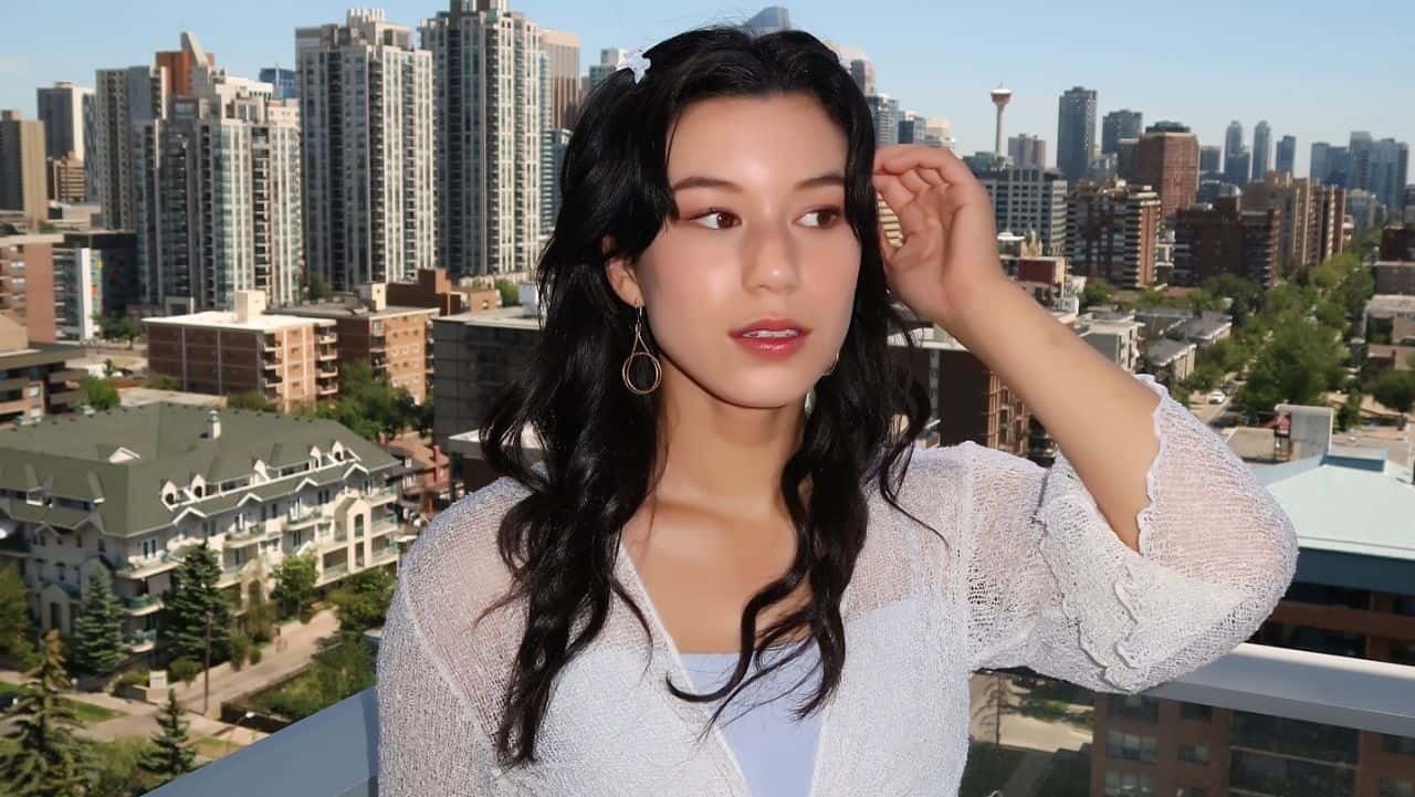 Mya Lowe | Bio, Wiki, Age, Height, Net Worth, Dating, Trivia