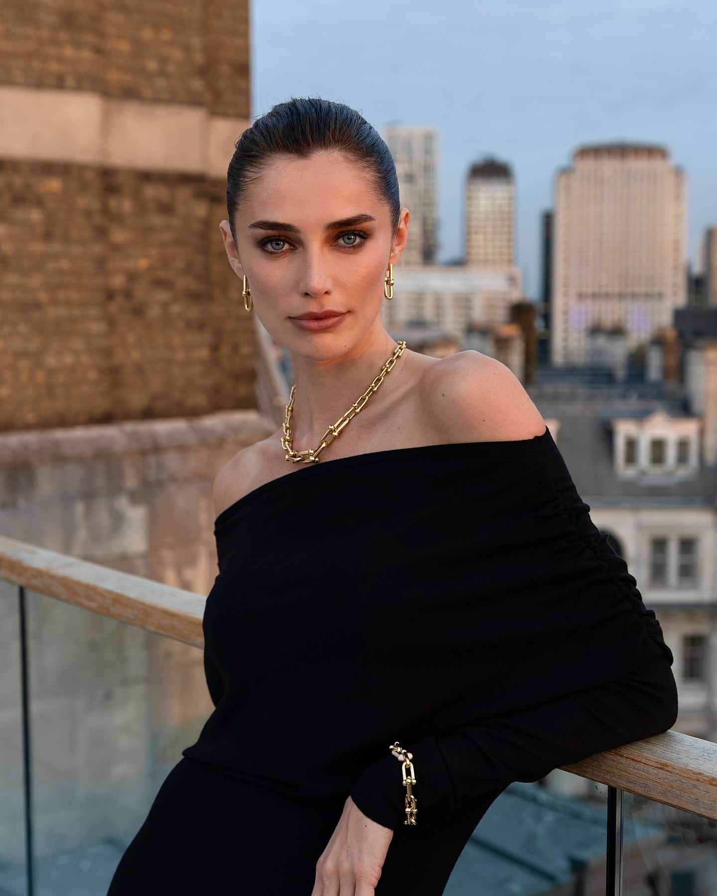 Rebecca Donaldson | Bio, Wiki, Age, Height, Net Worth, Dating, Trivia