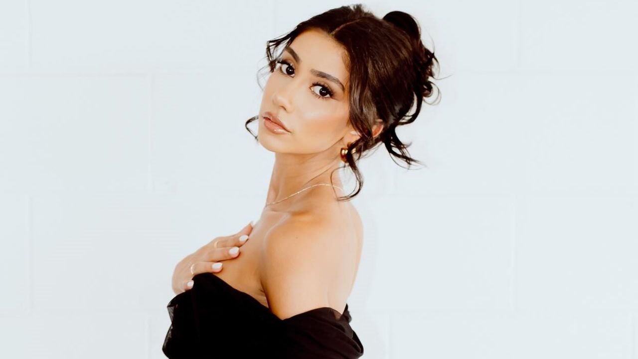 Rhianna Jagpal | Bio, Wiki, Age, Height, Net Worth, Dating, Trivia
