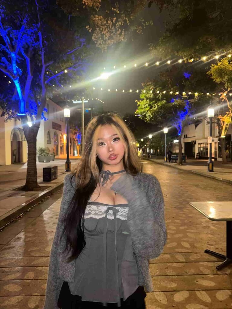 Annie Zheng Bio, Wiki, Age, Height, Net Worth, Dating, Trivia