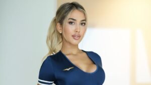 Selina Amy Bio, Wiki, Age, Height, Net Worth, Dating, Trivia