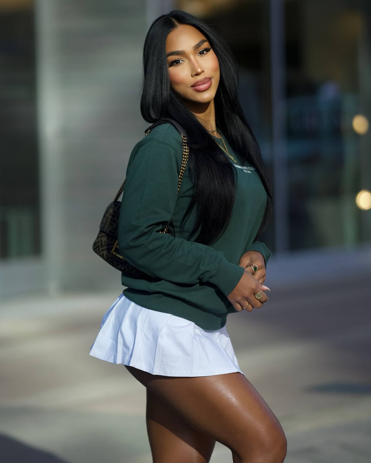 Virginia Sanhouse | Bio, Wiki, Age, Height, Net Worth, Dating, Trivia