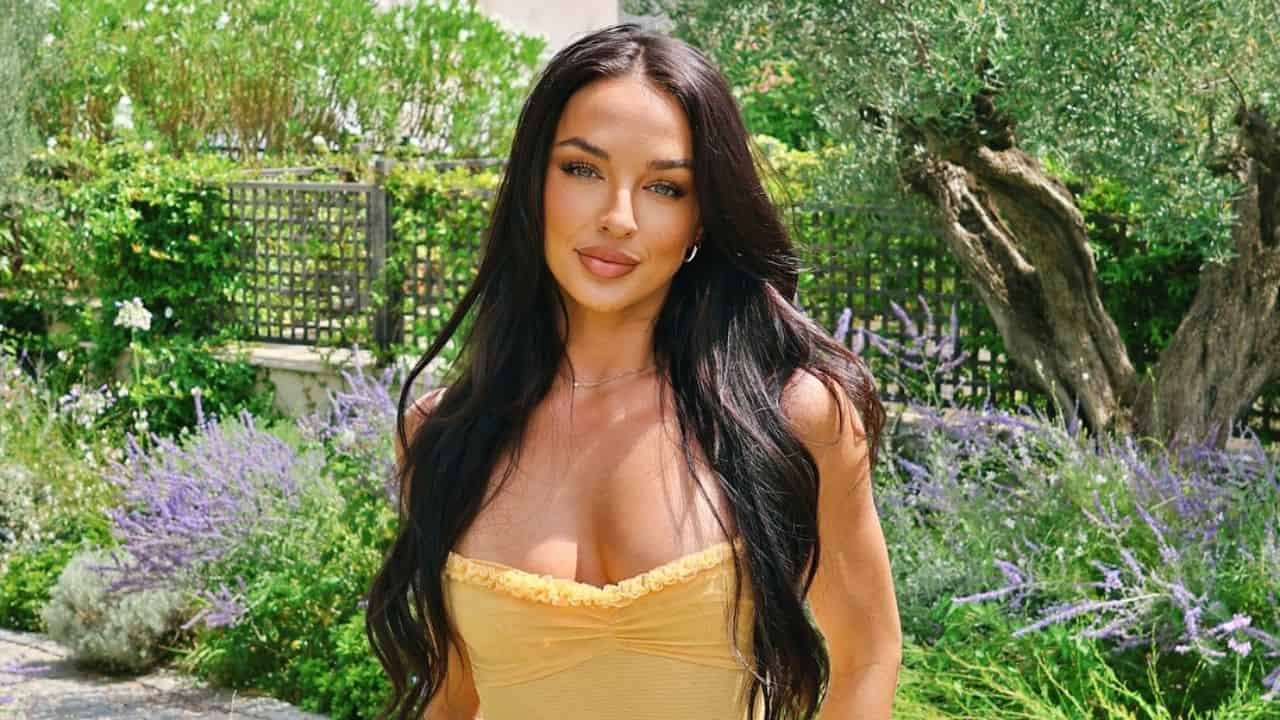 Casey Boonstra | Bio, Wiki, Age, Height, Net Worth, Dating, Trivia