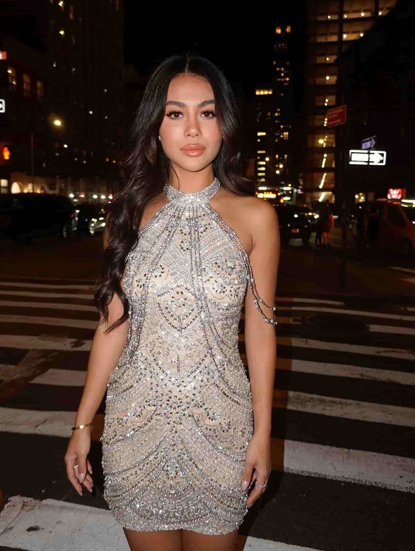 Desiree Schlotz | Bio, Wiki, Age, Height, Net Worth, Dating, Trivia