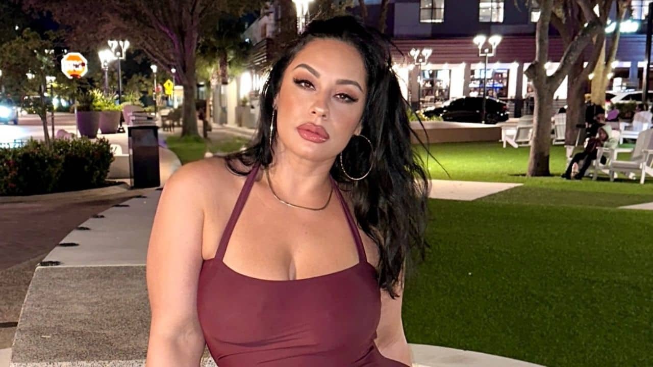 Selene Castle | Bio, Wiki, Age, Height, Net Worth, Dating, Trivia