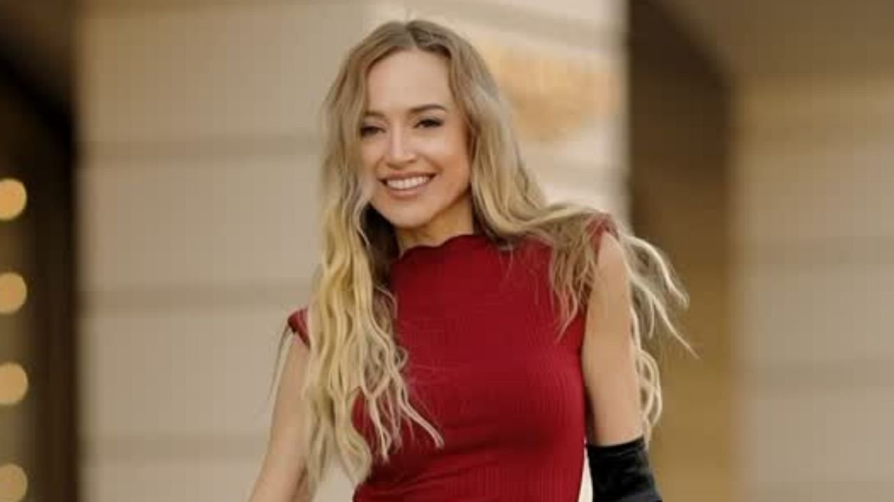 Lana Medkova | Bio, Wiki, Age, Height, Net Worth, Dating, Trivia