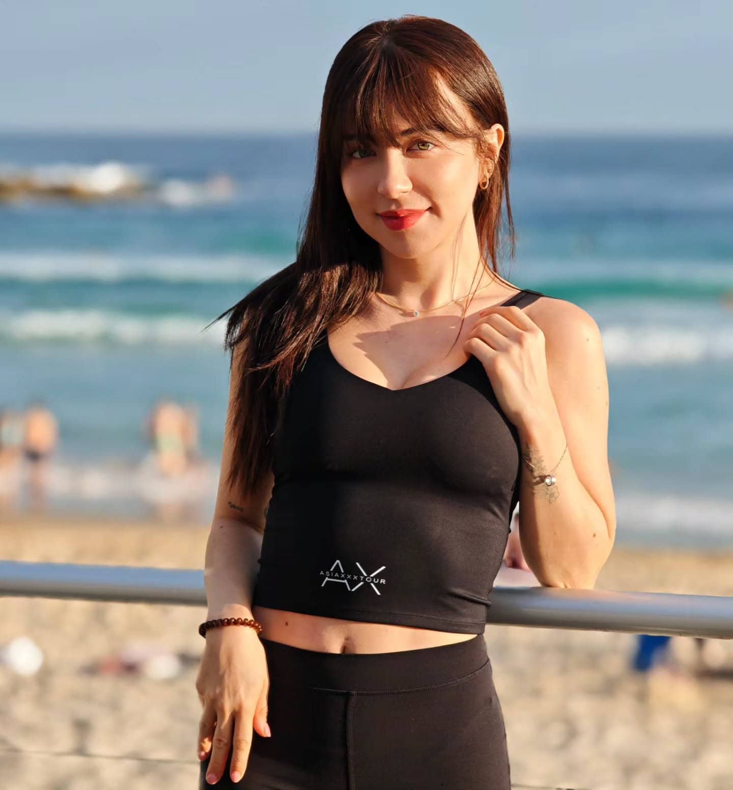 Luna Lovekiss | Bio, Wiki, Age, Height, Net Worth, Dating, Trivia